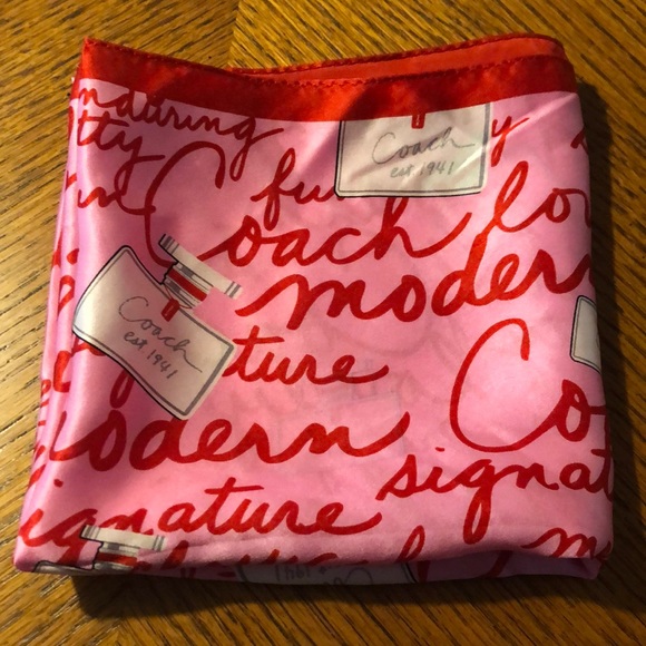 Coach Scarf - Picture 10 of 12